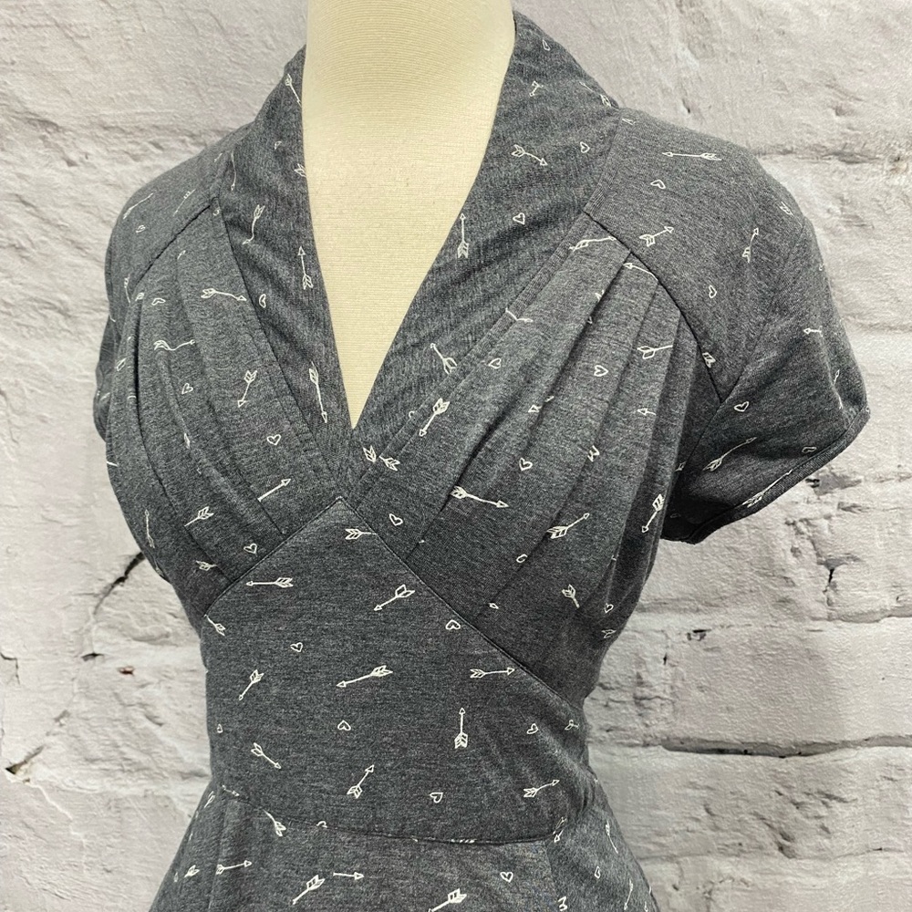 ❤️ eShakti Heart Love Arrow Grey Retro Pinup Fit & Flare Dress with Pockets - Picture 5 of 6